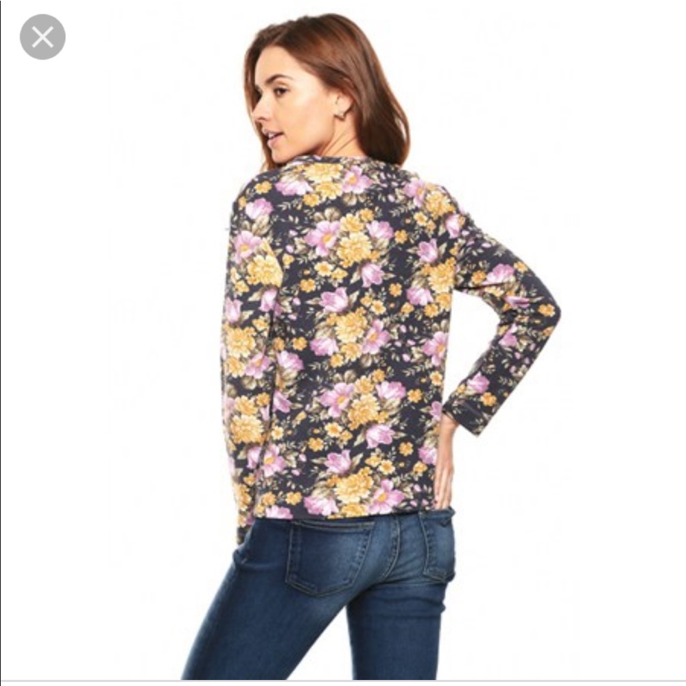 💕SALE💕NWT Floral Inspire Rewind Sweatshirt - Picture 2 of 8